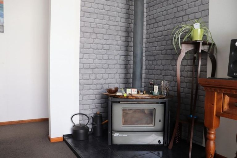 Photo of property in 74 Moa Street, Waikiwi, Invercargill, 9810