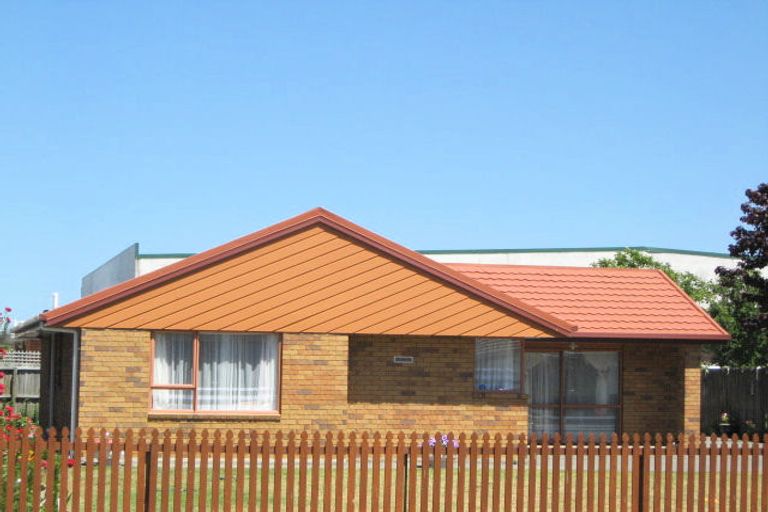 Photo of property in 78a Shortland Street, Wainoni, Christchurch, 8061