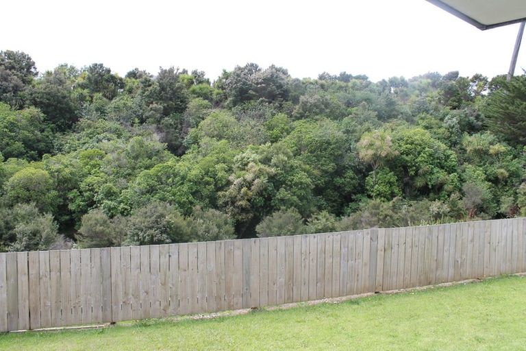 Photo of property in 1/47 Headcorn Place, Botany Downs, Auckland, 2010