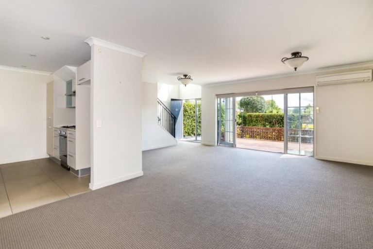 Photo of property in 45 Chateau Crescent, Rangatira Park, Taupo, 3330