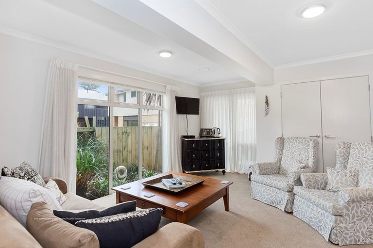 Photo of property in 33a Marine Parade, Mount Maunganui, 3116