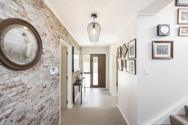 Photo of property in 19a Stewart Crescent, Hokowhitu, Palmerston North, 4410