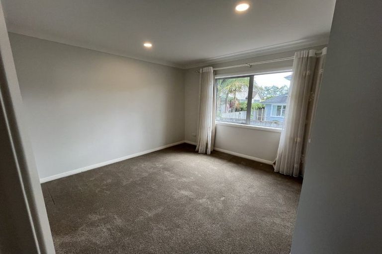 Photo of property in 26 Lagonda Rise, Oteha, Auckland, 0632