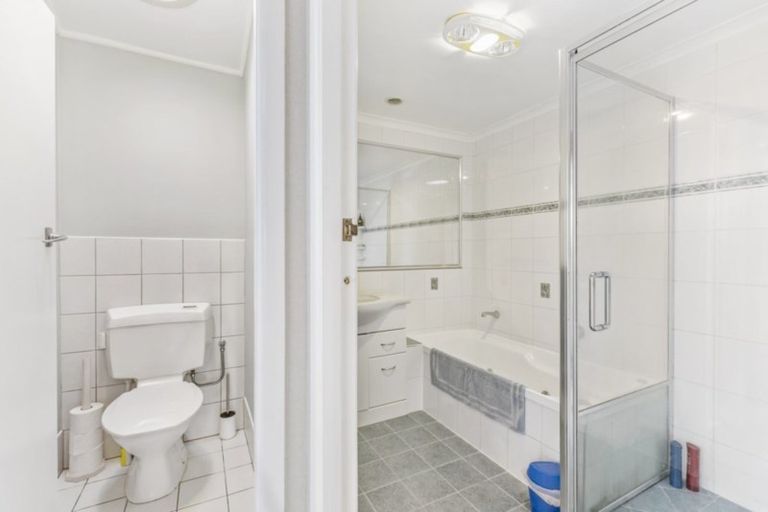 Photo of property in 7 Callis Avenue, Opaheke, Papakura, 2113