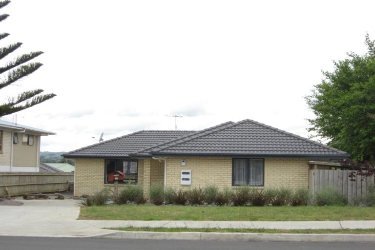 Photo of property in 190 Queen Street, Pukekohe, 2120