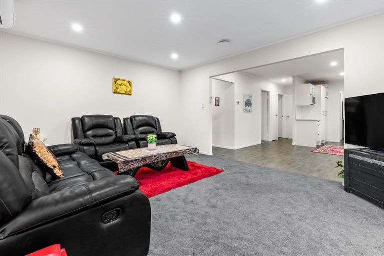 Photo of property in 1/32 Boundary Road, Clover Park, Auckland, 2019