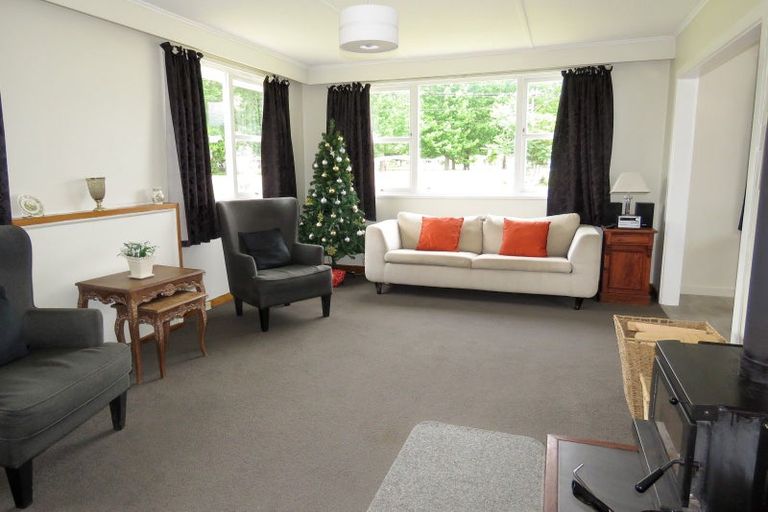 Photo of property in 2 Crampton Road, Reefton, 7830