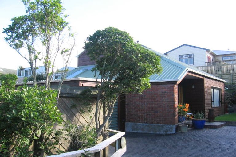 Photo of property in 59a Helston Road, Paparangi, Wellington, 6037