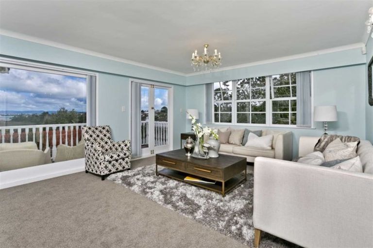 Photo of property in 35 Northumberland Avenue, Belmont, Auckland, 0622