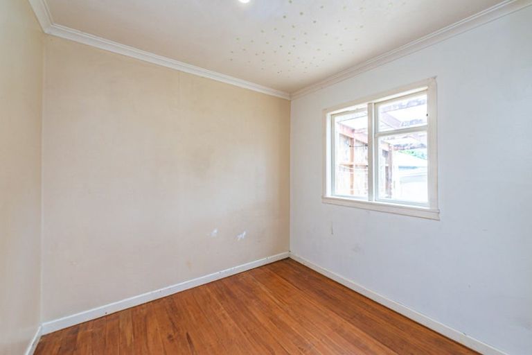 Photo of property in 18 Seddon Street, Aramoho, Whanganui, 4500