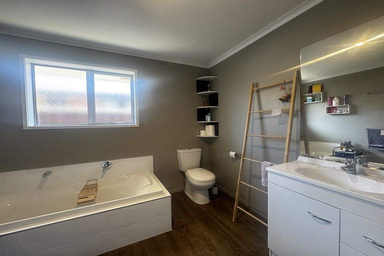 Photo of property in 20 Lansdowne Way, Rolleston, 7615