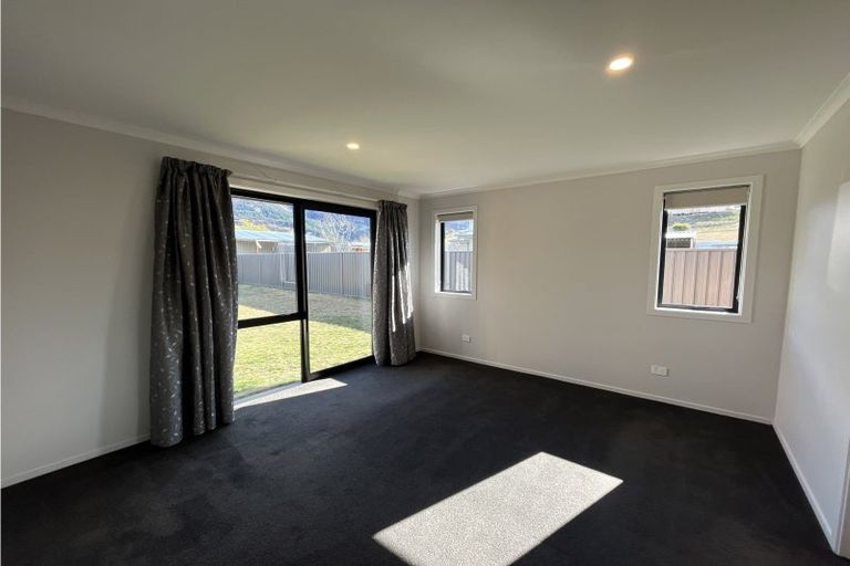 Photo of property in 29 Timsfield Drive, Lake Hawea, Wanaka, 9382