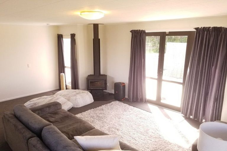 Photo of property in 2 Corric Hill, Torbay, Auckland, 0630