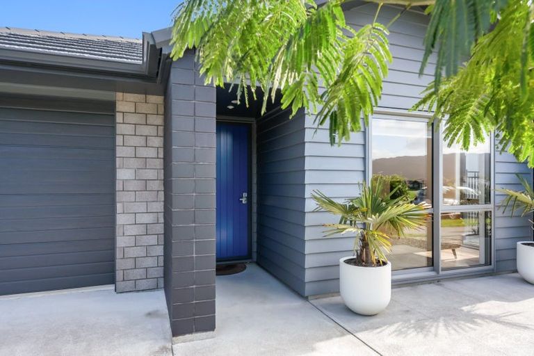 Photo of property in 9 Pattullo Crescent, Wallaceville, Upper Hutt, 5018
