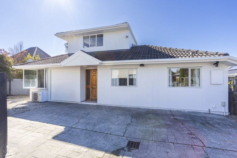 Photo of property in 42 Waimairi Road, Upper Riccarton, Christchurch, 8041