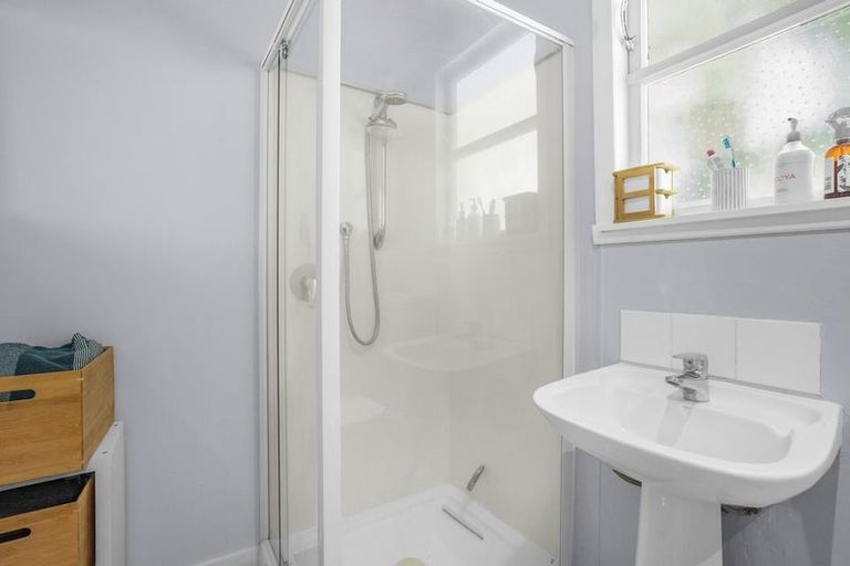 Photo of property in 113a Newlands Road, Newlands, Wellington, 6037