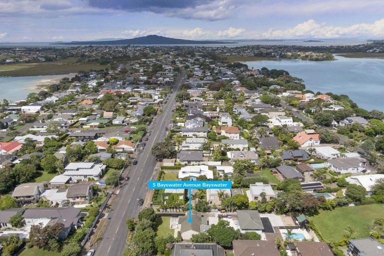 Photo of property in 1/5 Bayswater Avenue, Bayswater, Auckland, 0622