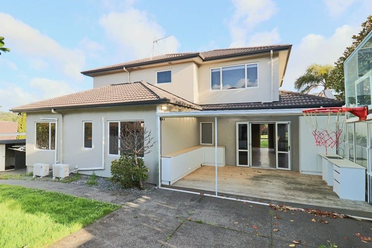 Photo of property in 9 Chard Place, Flat Bush, Auckland, 2016
