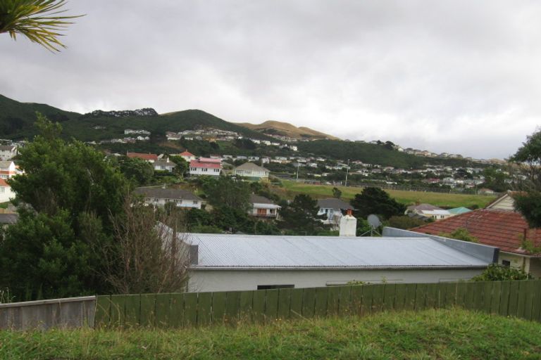 Photo of property in 46 Bould Street, Johnsonville, Wellington, 6037