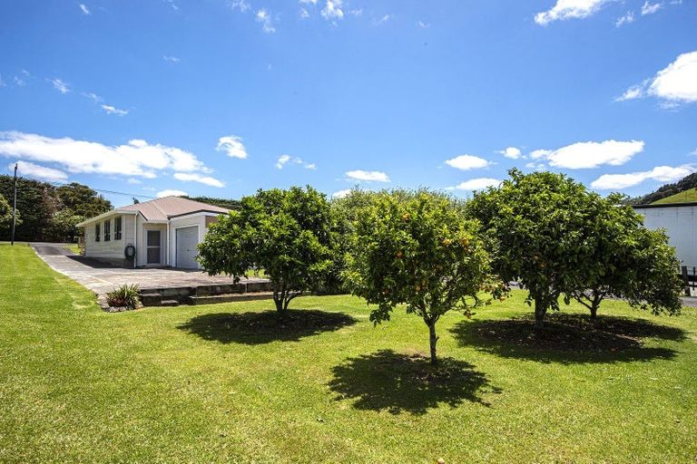 Photo of property in 16 Lake Ora Road, Te Kamo, Whangarei, 0112