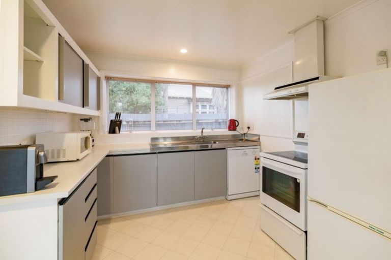 Photo of property in 64 Selwyn Street, Somerfield, Christchurch, 8024