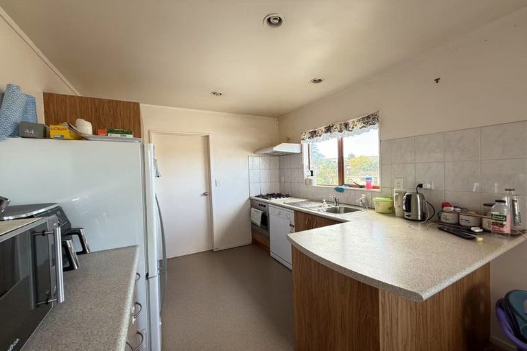 Photo of property in 9n View Road, Glenfield, Auckland, 0627