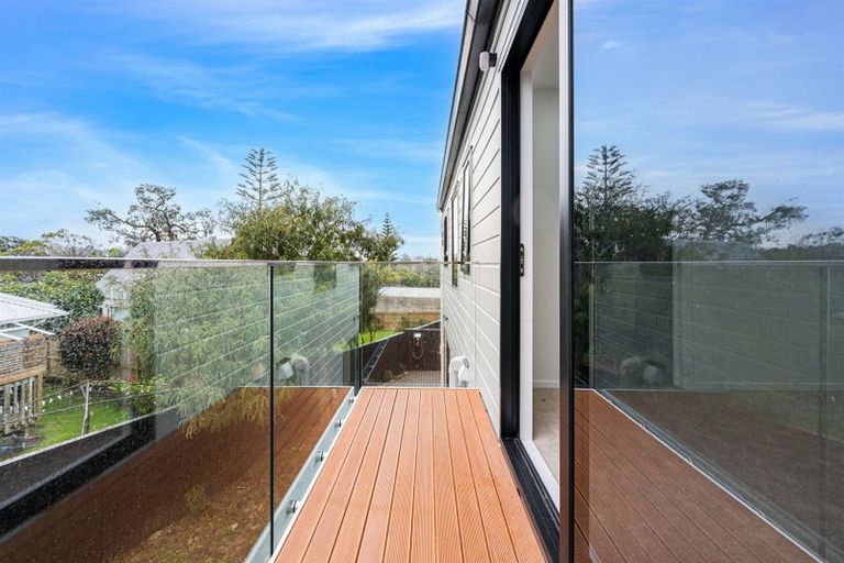 Photo of property in 19b Farwood Drive, Henderson, Auckland, 0612