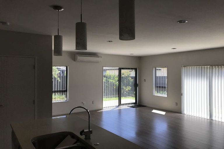 Photo of property in 16 Dalray Avenue, Takanini, 2112