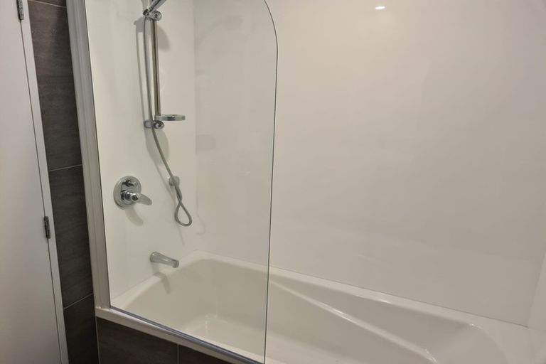 Photo of property in 104 Joseph Street, Flat Bush, Auckland, 2019