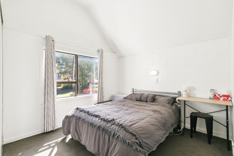 Photo of property in 8/6 Kaikoura Street, Maupuia, Wellington, 6022