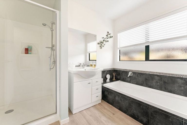 Photo of property in 6 Adler Drive, Ohauiti, Tauranga, 3112