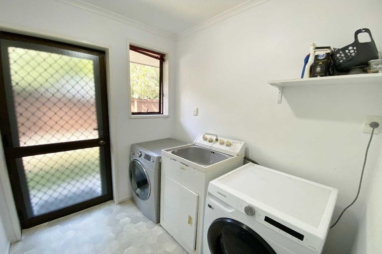 Photo of property in 12 Shamrock Place, Halswell, Christchurch, 8025