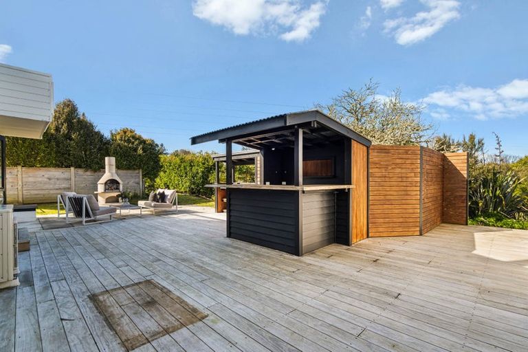 Photo of property in 22 Weza Lane, Kumeu, 0810