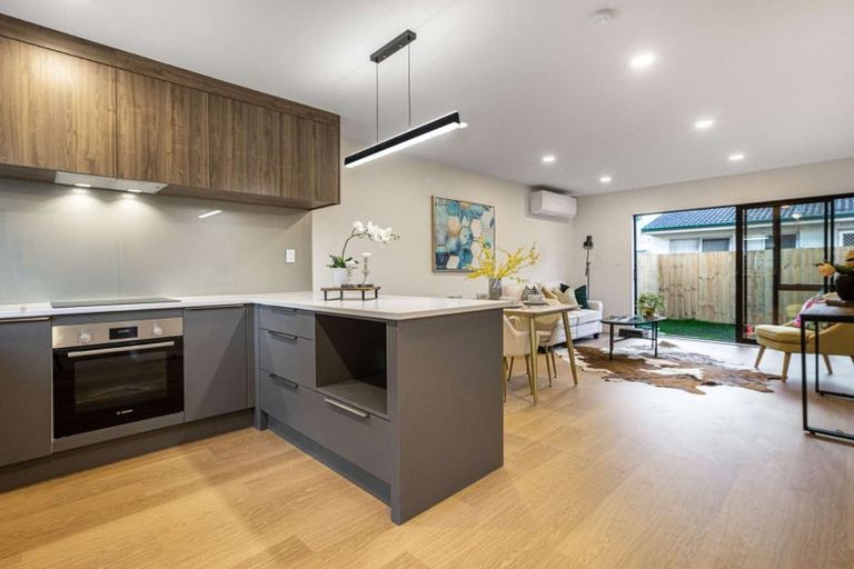 Photo of property in 5/36 Edmonton Road, Henderson, Auckland, 0612