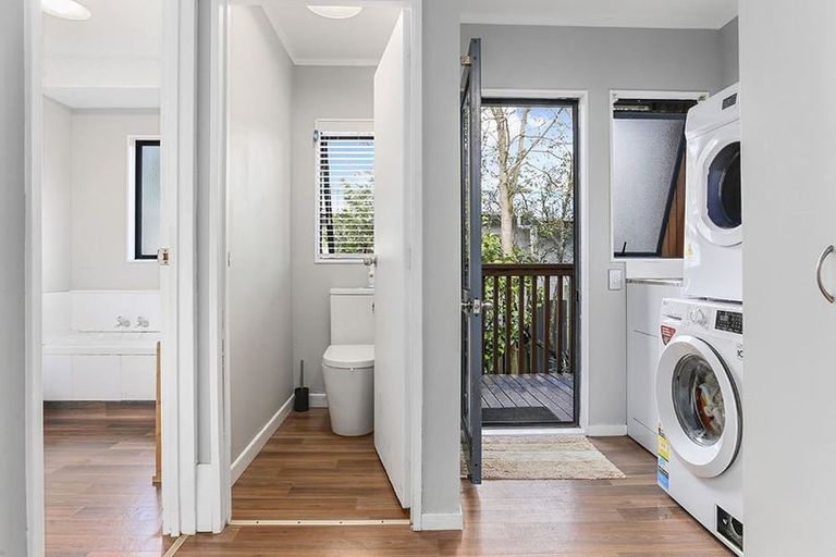 Photo of property in 46a Riserra Drive, Ranui, Auckland, 0612