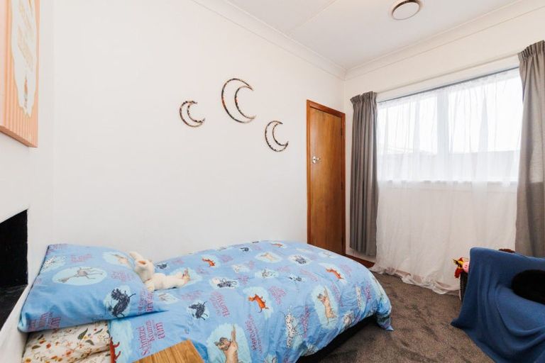 Photo of property in 38 Liverpool Street, Takaro, Palmerston North, 4412