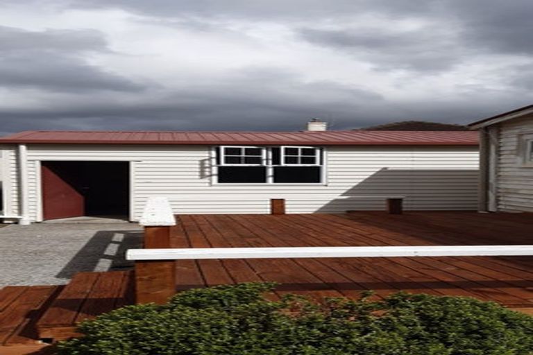 Photo of property in 25a Palmer Crescent, Silverstream, Upper Hutt, 5019