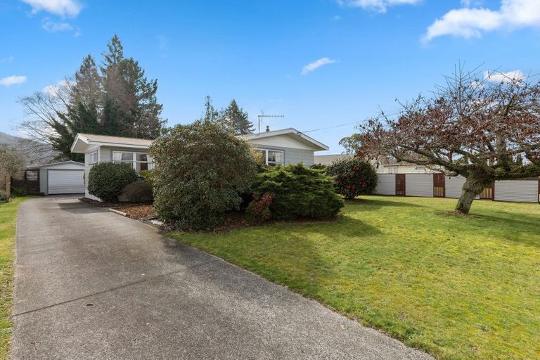 Photo of property in 69 Martin Street, Utuhina, Rotorua, 3015