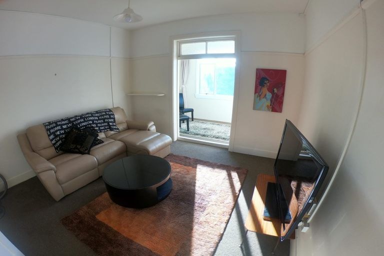 Photo of property in 127 Saint Aubyn Street, New Plymouth, 4310