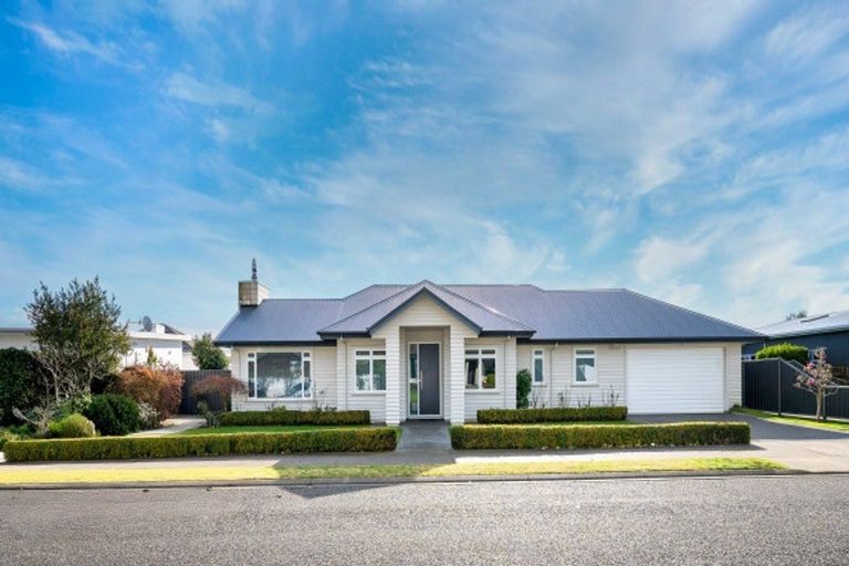 Photo of property in 8 Te Heipora Place, Havelock North, 4130