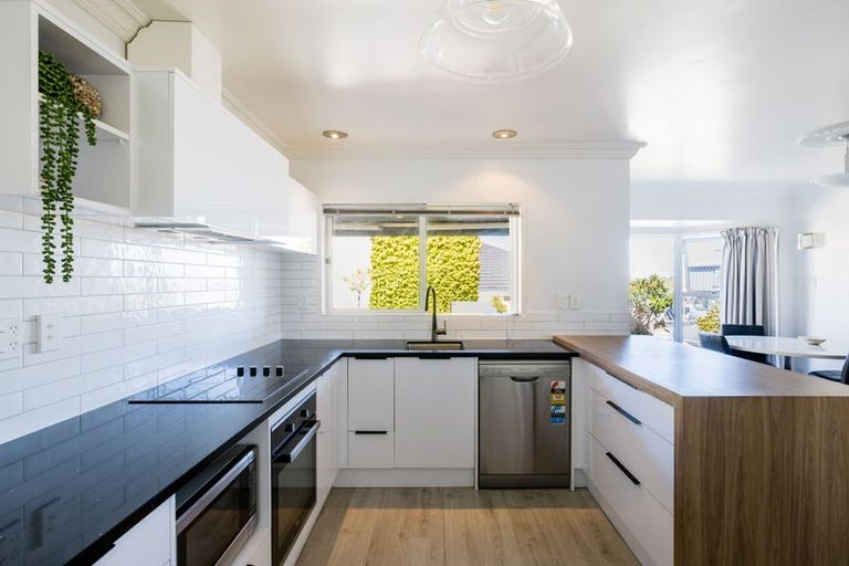 Photo of property in 6 Domain View Lane, Frankton, Hamilton, 3204