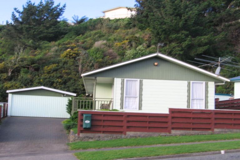 Photo of property in 15 Invercargill Drive, Kelson, Lower Hutt, 5010