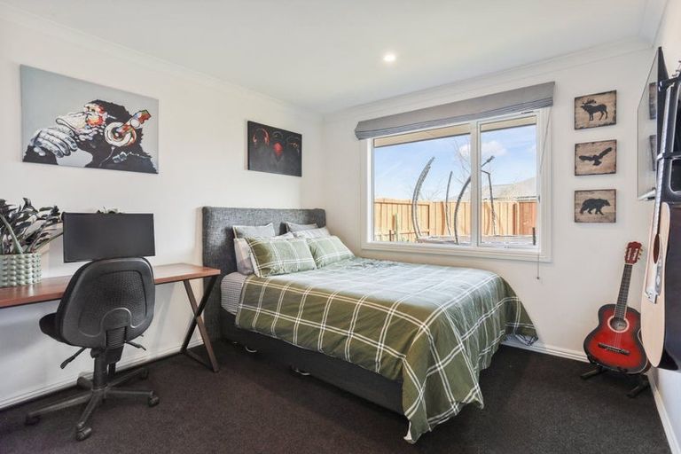 Photo of property in 70 Watkins Drive, Rangiora, 7400