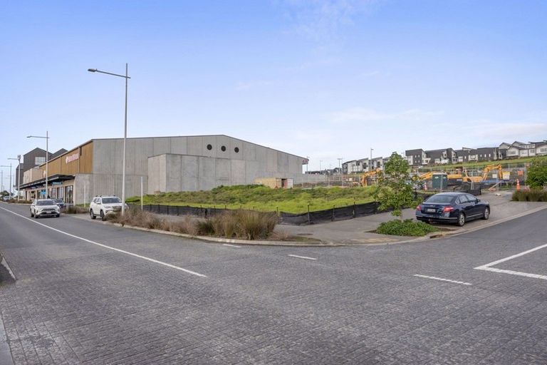 Photo of property in 33 Pennant Street, Long Bay, Auckland, 0630