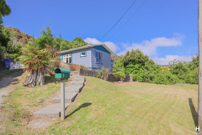 Photo of property in 9 Ross Street, Dunollie, Runanga, 7803