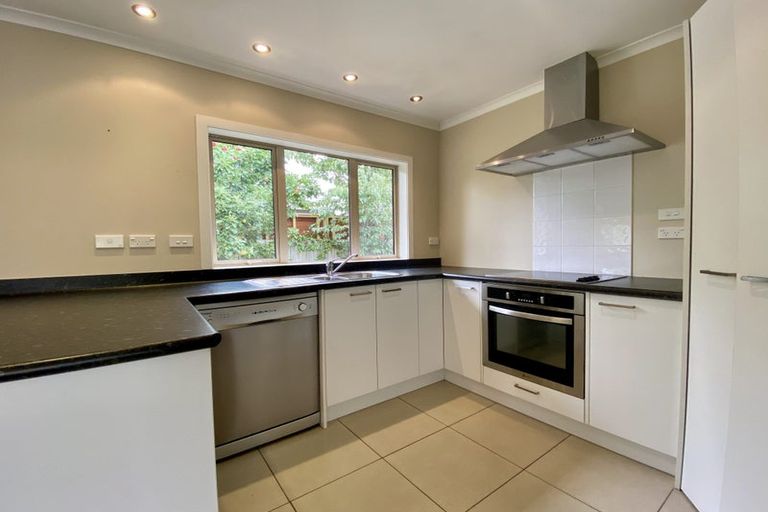 Photo of property in 11 Hilton Road, Carterton, 5713