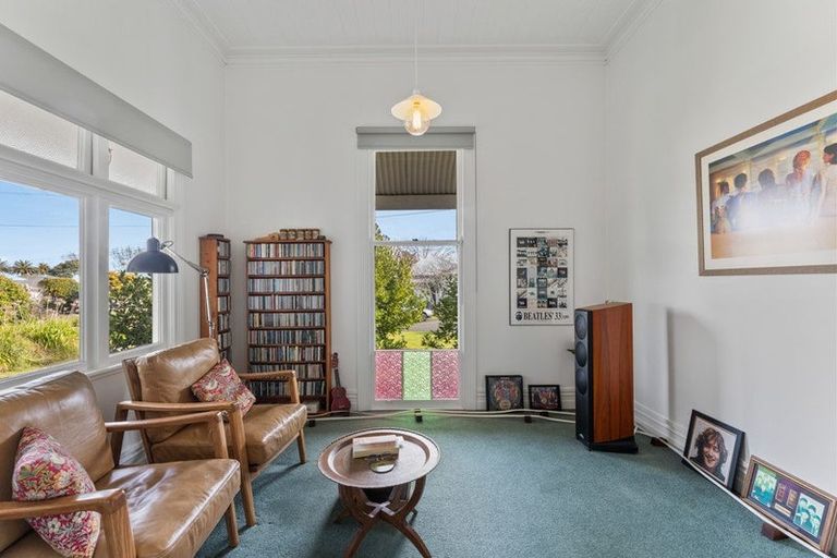 Photo of property in 12 Hurworth Place, College Estate, Whanganui, 4500