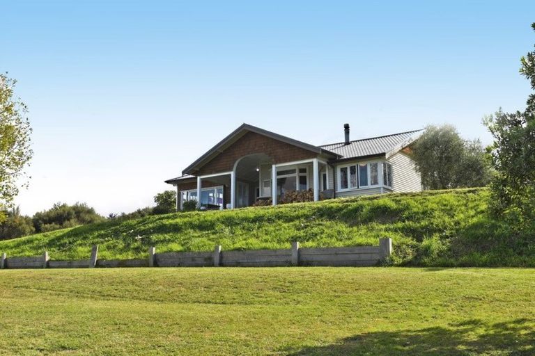 Photo of property in 109 Govan Wilson Road, Whangaripo, Warkworth, 0985