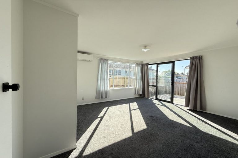 Photo of property in 45a John Walker Drive, Manurewa, Auckland, 2102