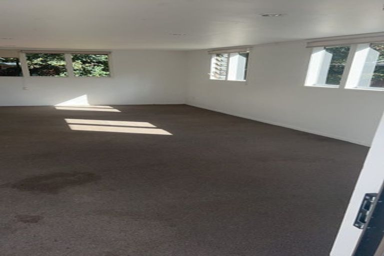 Photo of property in 23 Yearsley Place, Manurewa, Auckland, 2102